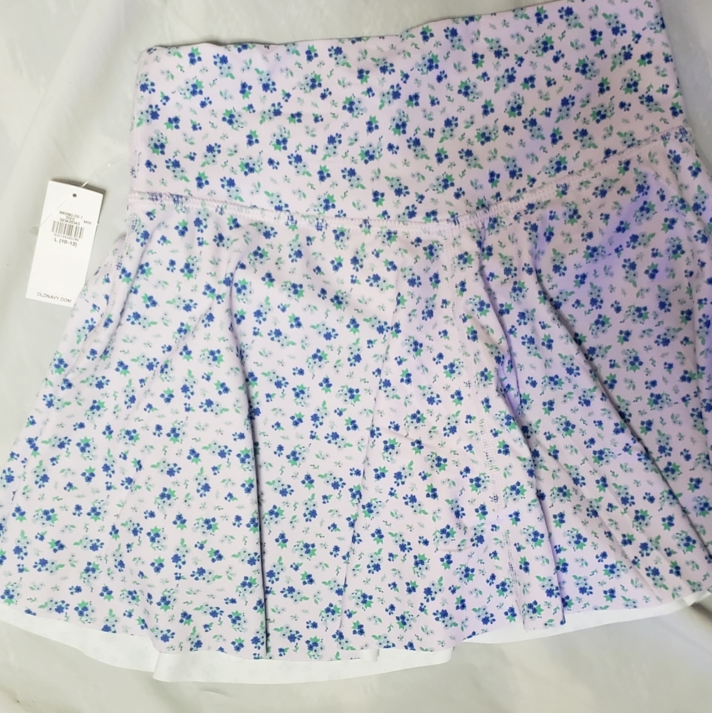 Old Navy Lavender Floral Skater Skort with Blue & Green Accents Girls 10-12